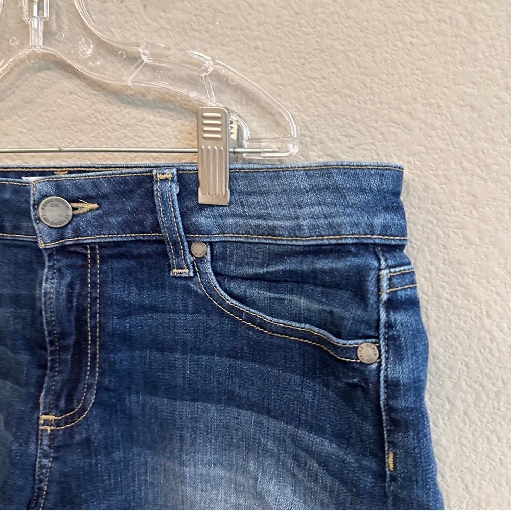 Paige | 27 | denim frayed jean shorts - Picture 3 of 6